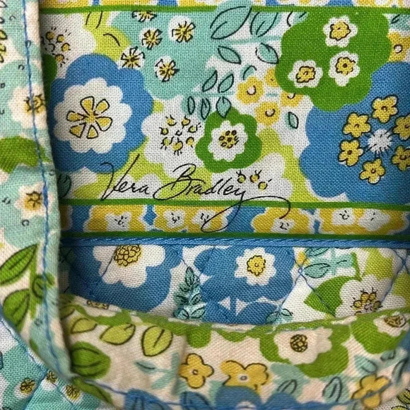 Vera Bradley English Meadow Tech Organizer - Picture 6 of 6